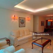 Fully Furnished Unit with spacious size, freehold unit Strata Ready!