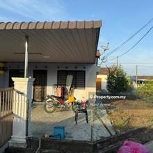 Corner Lot. Single Storey Terrace Taman Puteri Gunung, Simpang 