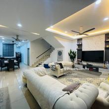 2 Storey End Lot Jalan Kebun Nenas, Bandar Putera 2,Klang