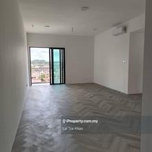3-Bedrooms Apartment (Dual Key Corner Unit) For Sale at Upton 