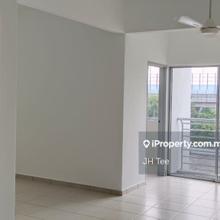Kota Damansara, Quite Environments, 2 Carparks, 3 Rooms Apartment