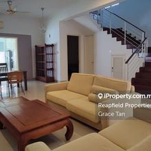 Semi-D house for Rent