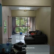 Newly Refurbished Unit