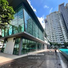 Nice Studio unit near LRT station. Freehold. Convenient store below