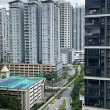Bright Corner Unit With Amenities At Doorstep