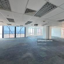 High floor office unit with great views of Petaling Jaya skyline!