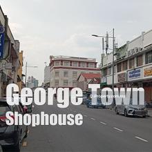 High Tourist Traffic, Facing Main Road