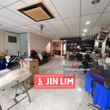 3 storey shoplot for rent at Seang Tek Road Georgetown, call now.