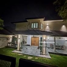 Newly renovated Freehold Double Storeys Corner Lot @ Bandar Utama, PJ