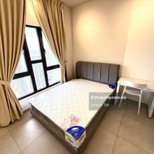 Master Room w/ Private Bathroom, Ready to Move In! 7 Min to Mid Valley