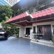 Taman Segar Corner House