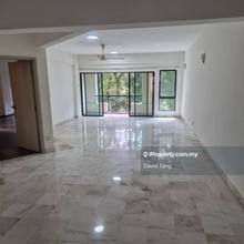 Brand New Paint Corner Unit Facing Quiet Lush Greenery.