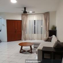 Corner unit with 20 feet of spacious side land garden ! 