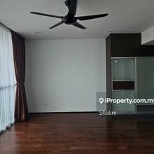 Large, partly-furnished Fennel unit for sale !