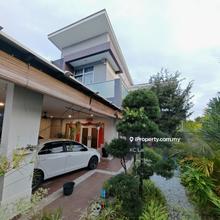 Beautiful Reno 2 Storey End Lot With 16ft Land