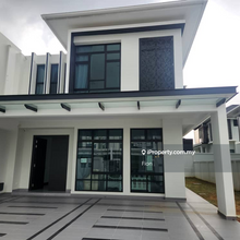Setia Tropika Semi D for rent