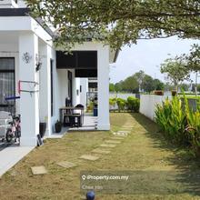 End Lot, Fully Furnished