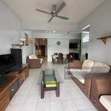Fully Furnish, 1340sf, Freehold