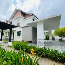 Semi-D house for Sale