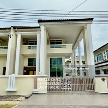 2.5 Storey Semi D For Rent in Miri