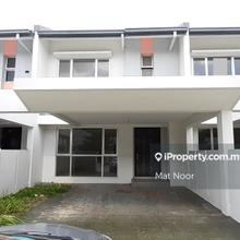 Terrace house for Sale