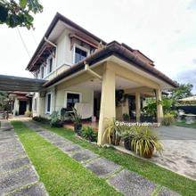 Beautiful Double Storey Bungalow Full Reno Nearby Masjid @ Gombak