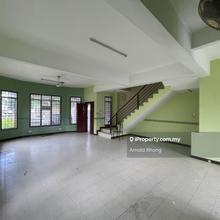 2.5 story Corner terrace/link @ Suria Grande, Taman Bukit Semenyih