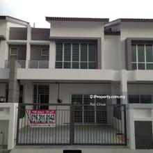 Bandar Saujana Putra Sp3 - 2 sty 20x70, 4r3b, Partly Furnished, North