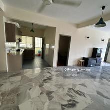 Apartment Court 7, Convenient near LRT, Move in condition, Big Unit