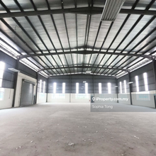 Spacious and clean detached factory for rent 