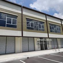 Facing Busy Road New shoplot at Tiara Sendayan