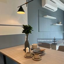 The Sentral Suite - With Balcony - Beautifully Furnished - High Floor