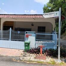 Single storey terraced end lot