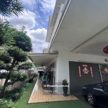 East Park 72, Facing Garden , Opposite No House
