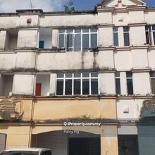 Ground Floor Shop Lot @ Bandar Tasik Kesuma, Beranang for Rent