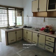 USJ 3 One and Half Story Near to Primary and Secondary School
