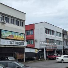 2 units 3 storey shoplot for sales (Sekama) Facing main road 
