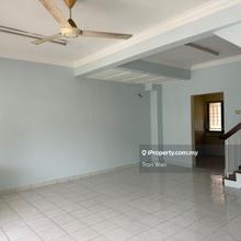 Landed house at Puchong Utama For Rent