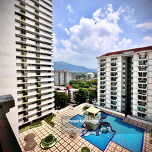 Halaman Kristal Apartment in Jelutong.