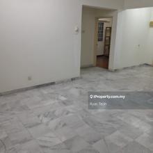 Chinese Owner, Well Kept, Good Condition, Near KTM & MRT Station