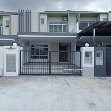 Impian Emas House For rent