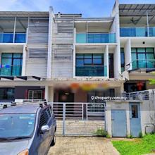 3-Storey Terrace @ Taman Damai Utama, Puchong