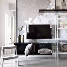 Great community. Near Parks, School, Libraries, and Shops.