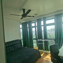 High floor and lakeview unit 