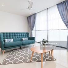 High floor fully furnished unit with a panoramic view of the Highlands