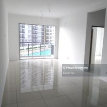 Lower floor, 2 Carpark, Balcony Facing KL View