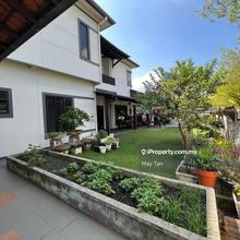 Double storey Semi D corner lot For sales/Tmn Kluang Indah