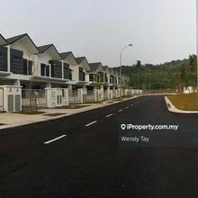 Horizon Hills ( The Green ) Double Storey Terrace House For Rent 