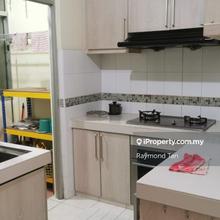 Metropolitan square 3r2b2parking lot look for sale