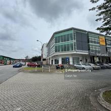 Corner lot with lift - Whole Block